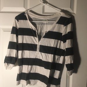 Striped clasped shirt
